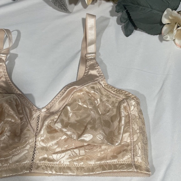 NEW BALI [ 38D ] Double Support Spa‎ Closure Wireless Bra in Nude - Picture 6 of 11